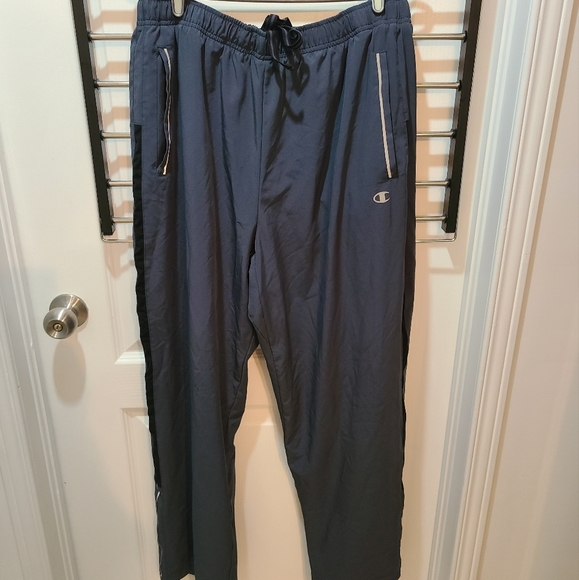 3/30$ men champion pants - Picture 2 of 5